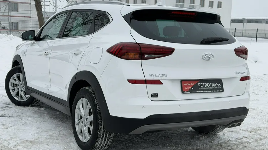 HYUNDAI Tucson -