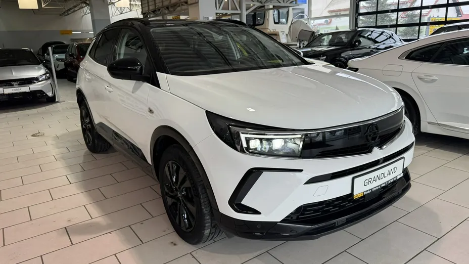 OPEL Grandland X -