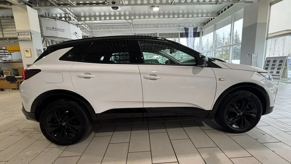 OPEL Grandland X -