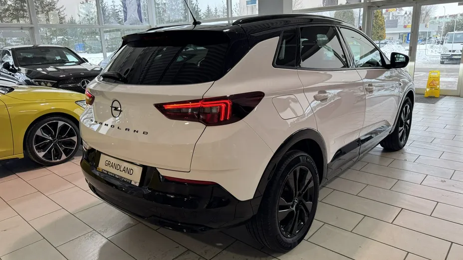 OPEL Grandland X -