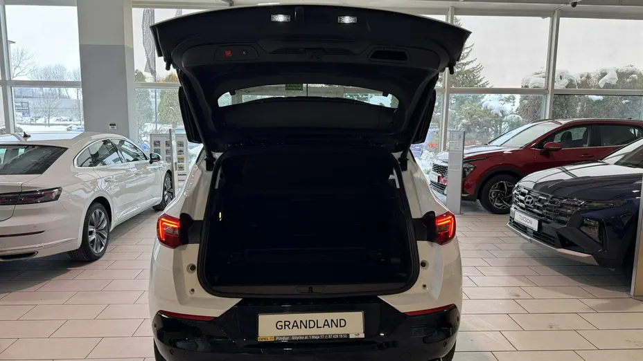OPEL Grandland X -