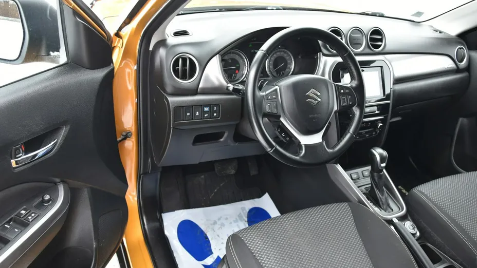 SUZUKI Vitara -