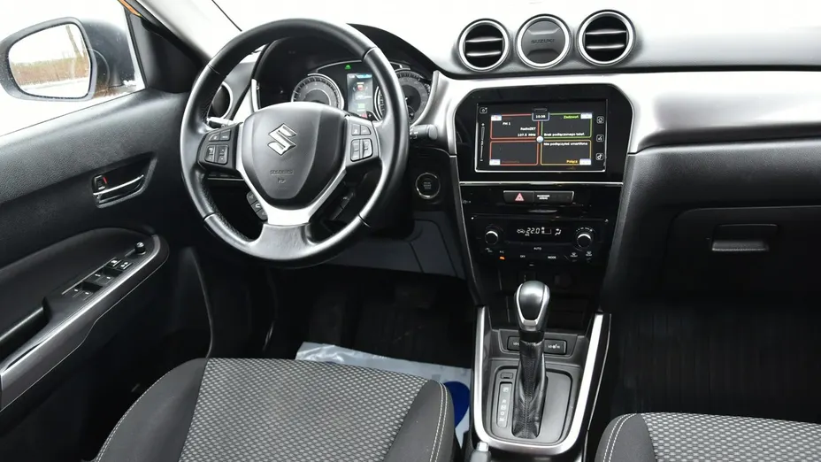 SUZUKI Vitara -