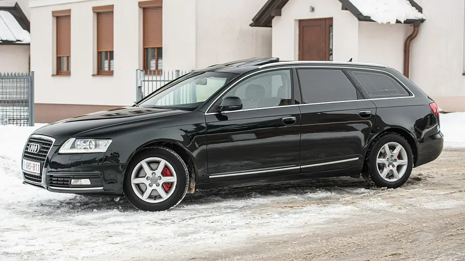 AUDI A6 -