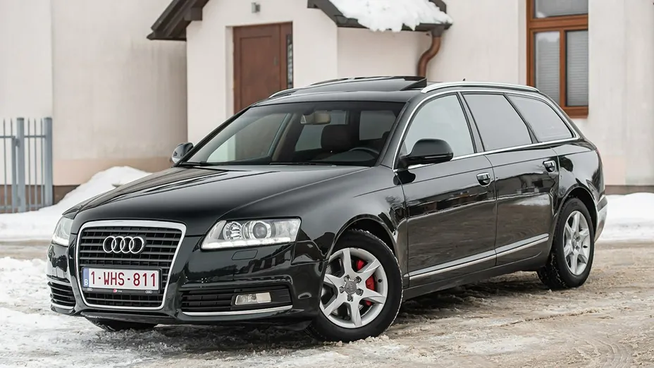 AUDI A6 -