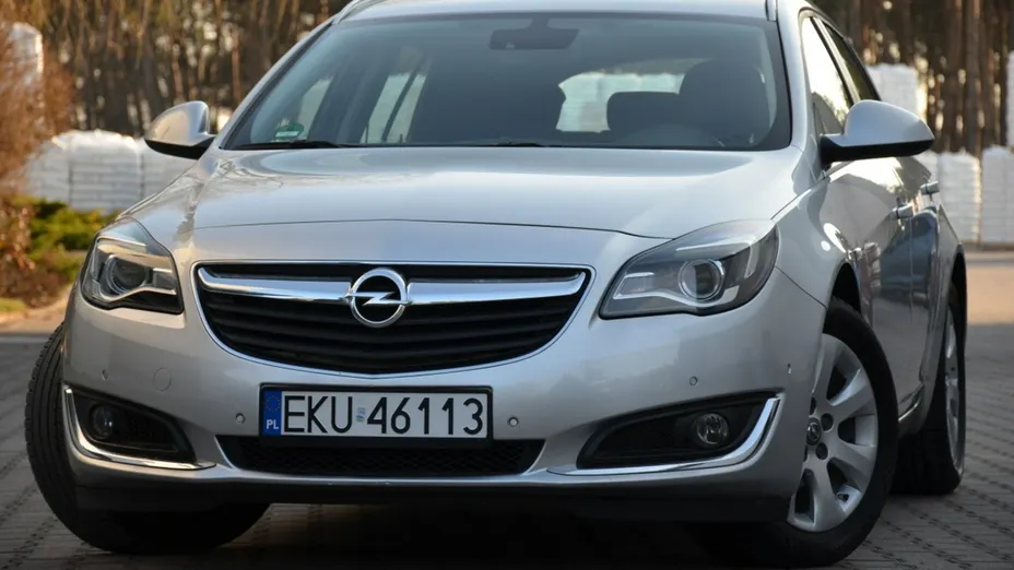 OPEL Insignia -