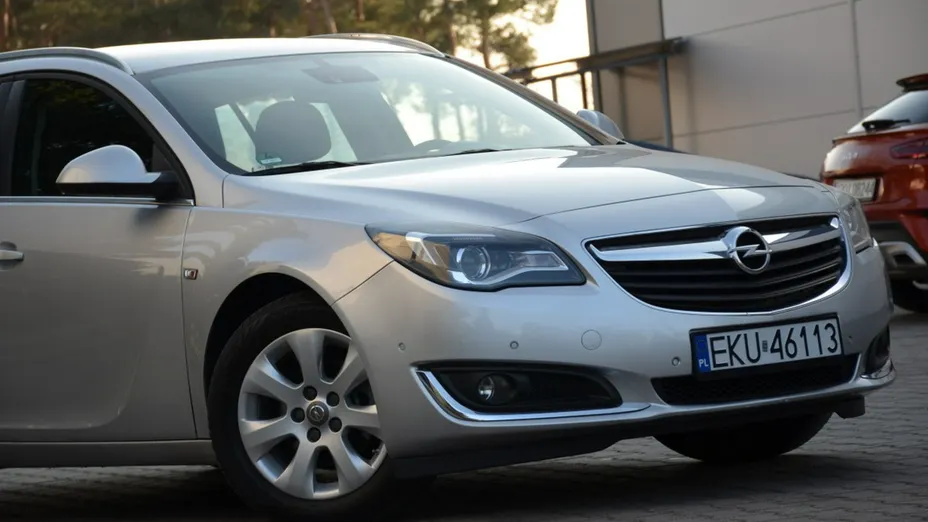 OPEL Insignia -