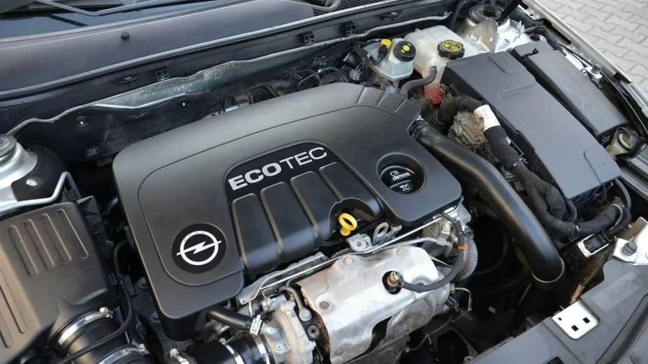 OPEL Insignia -