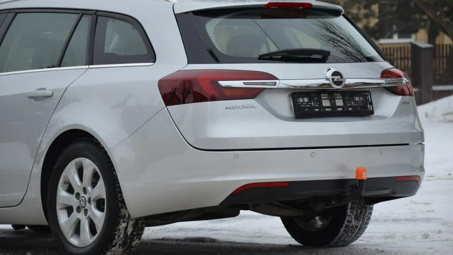 OPEL Insignia -