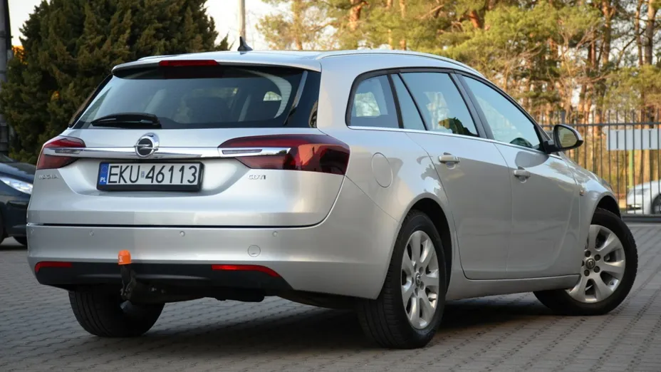 OPEL Insignia -