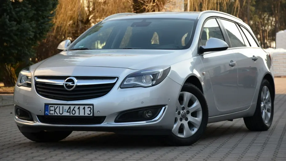 OPEL Insignia -