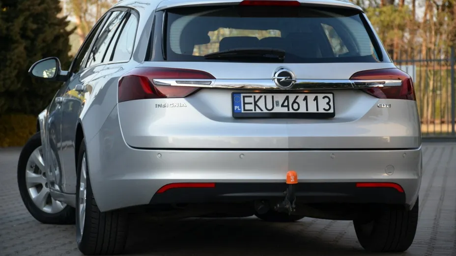 OPEL Insignia -