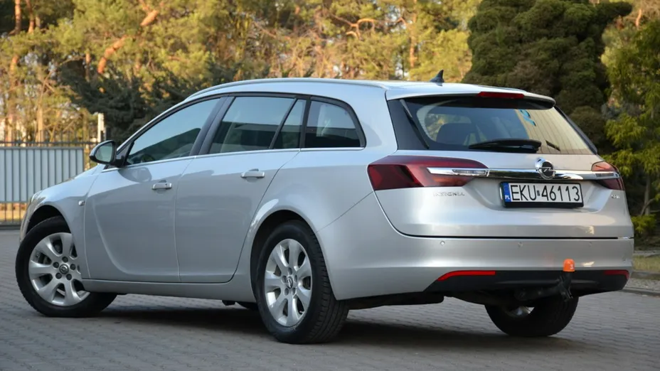 OPEL Insignia -