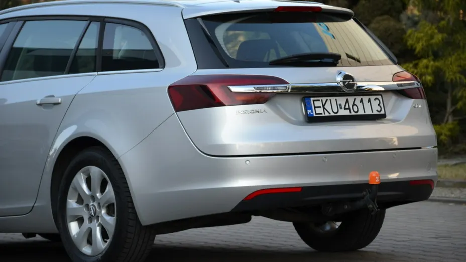OPEL Insignia -