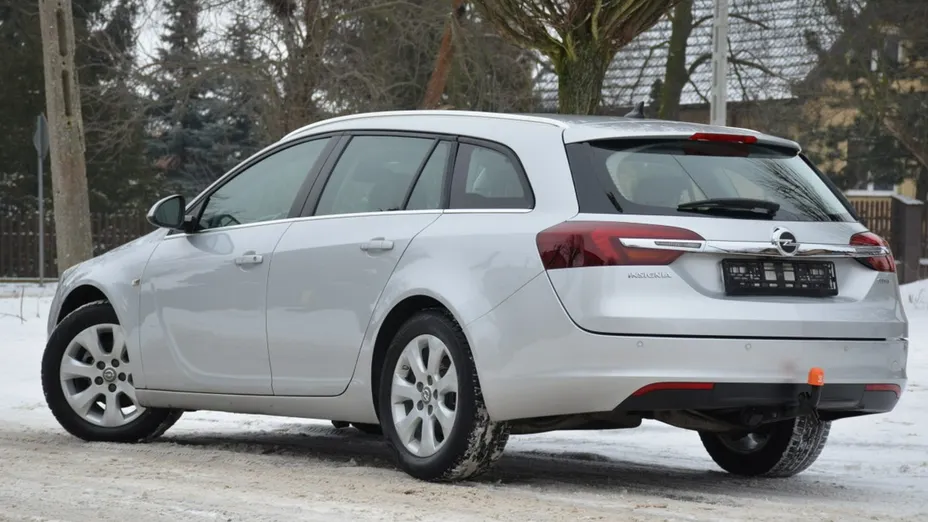 OPEL Insignia -