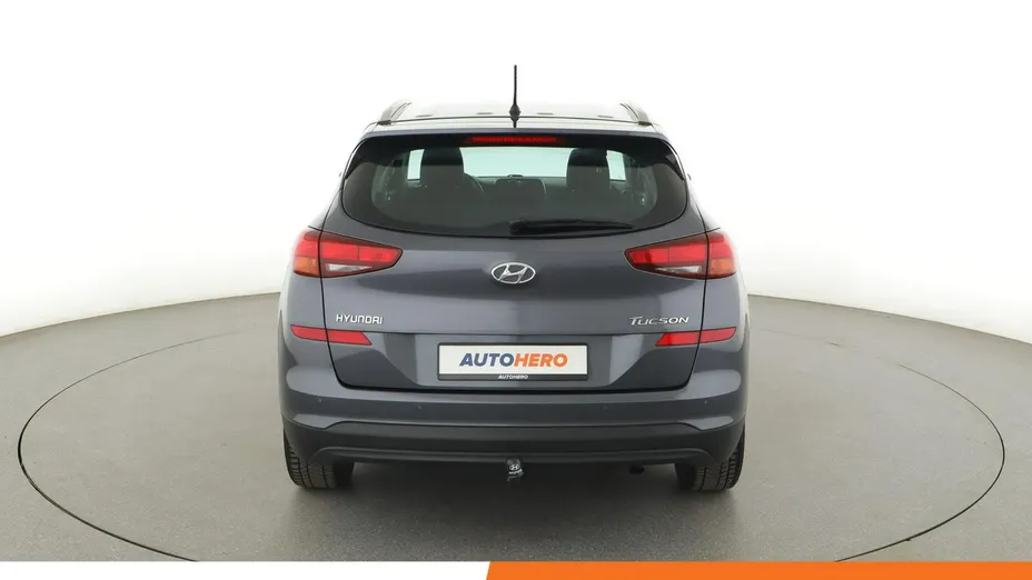 HYUNDAI Tucson -