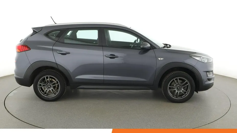 HYUNDAI Tucson -