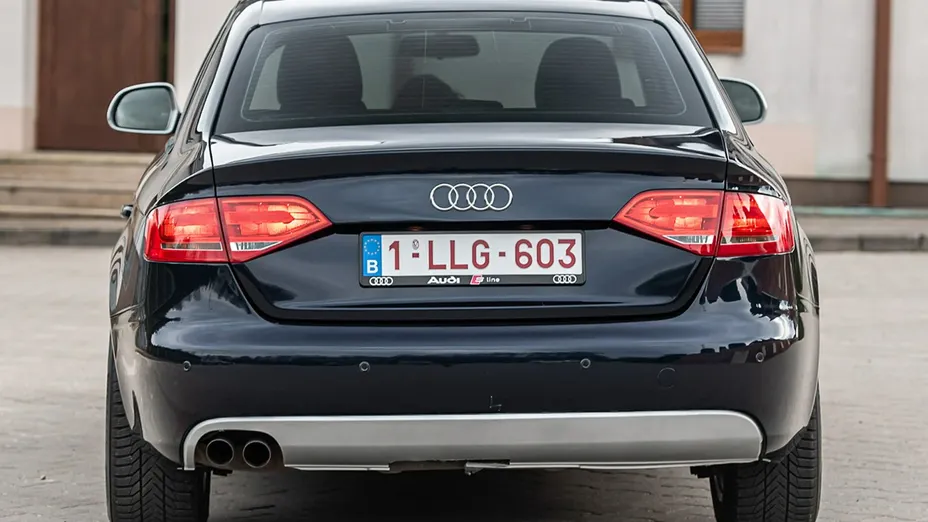 AUDI A4 -