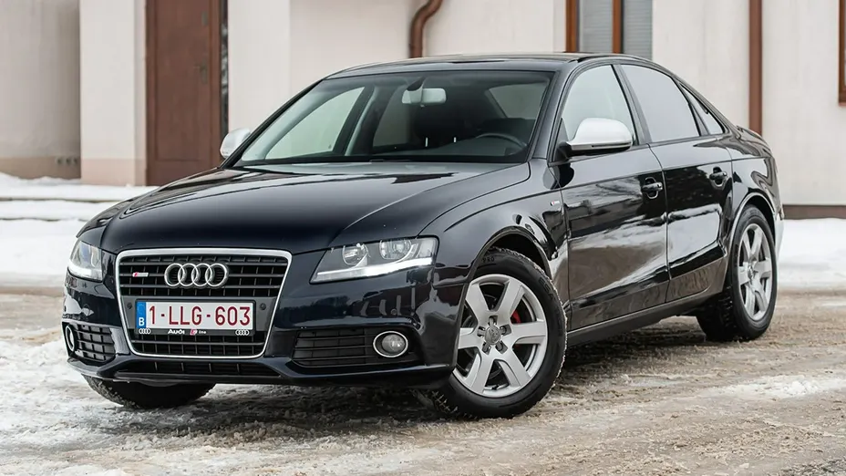 AUDI A4 -