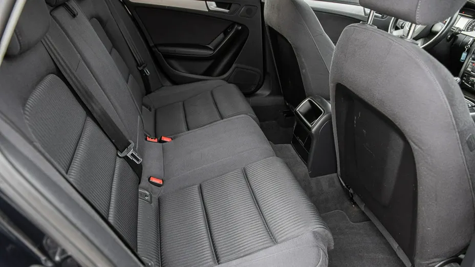 AUDI A4 -