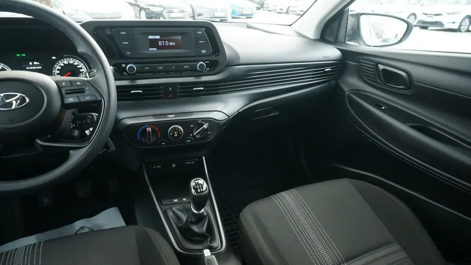 HYUNDAI i20 -