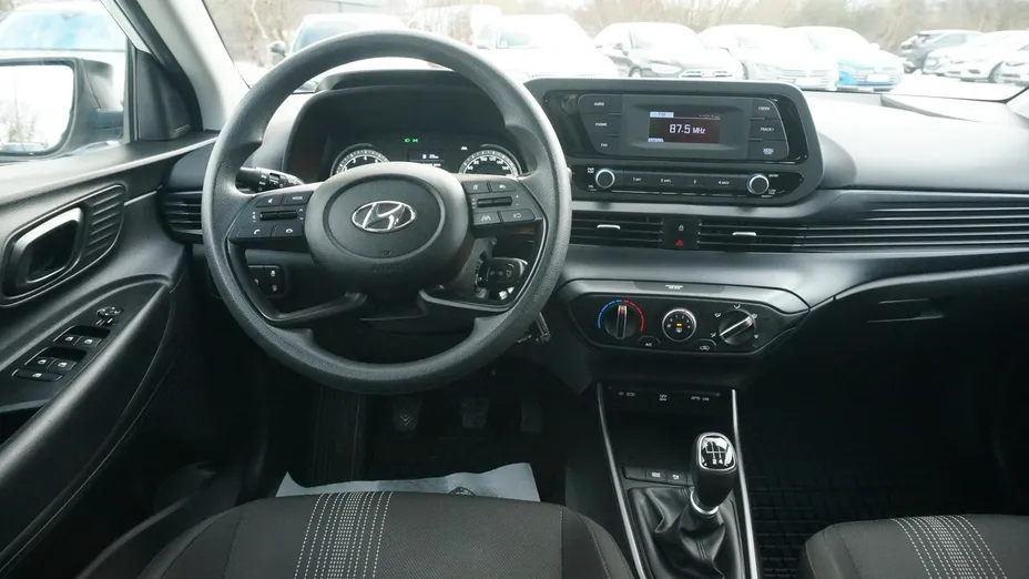 HYUNDAI i20 -