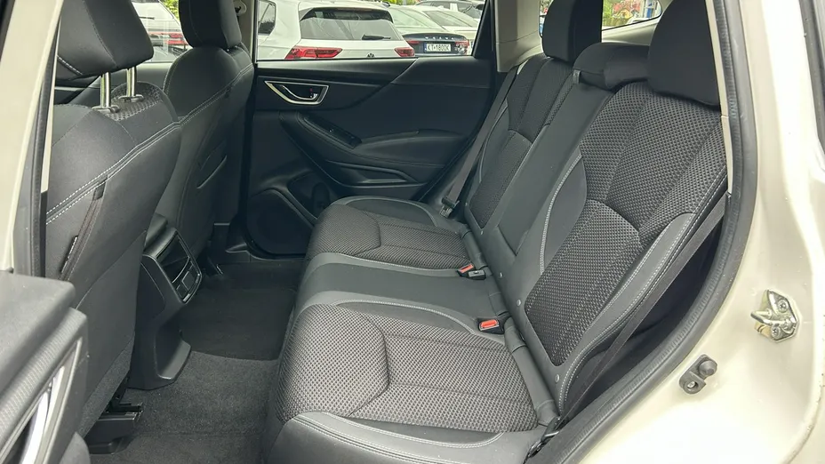 SUBARU Forester -
