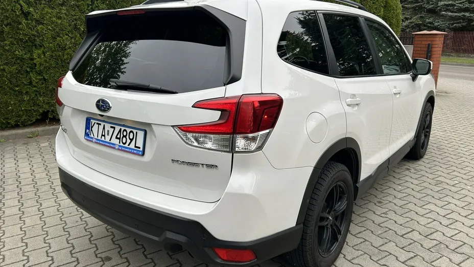 SUBARU Forester -