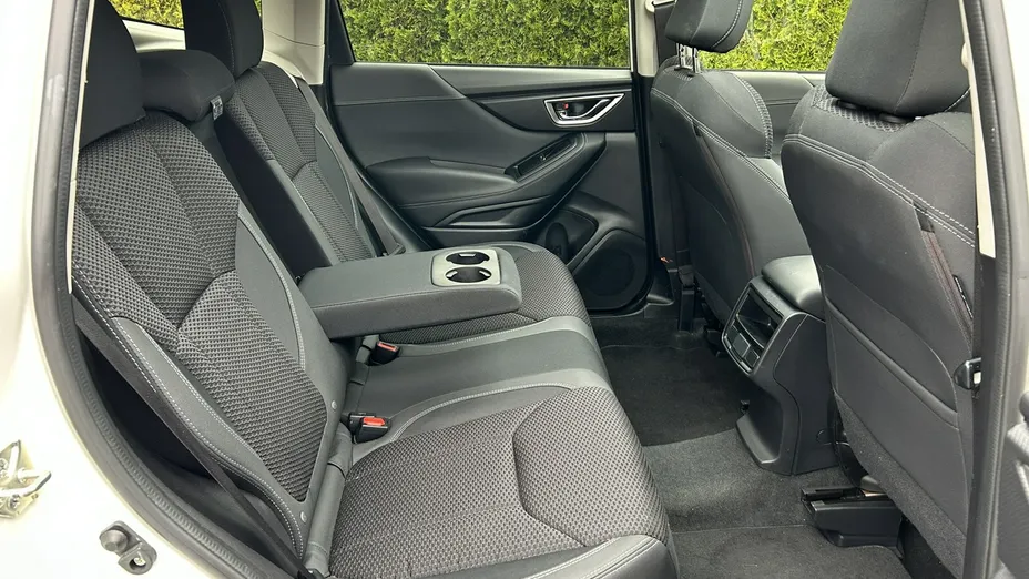 SUBARU Forester -
