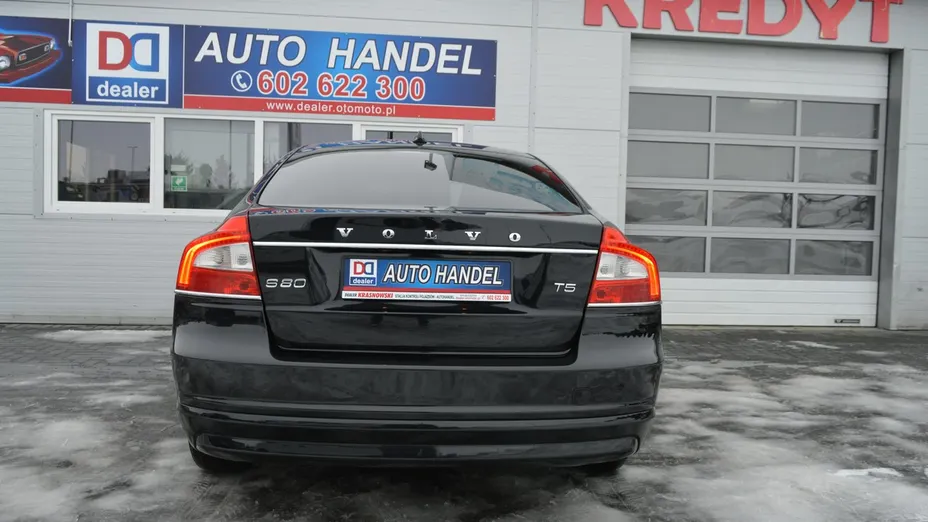 VOLVO S80 -