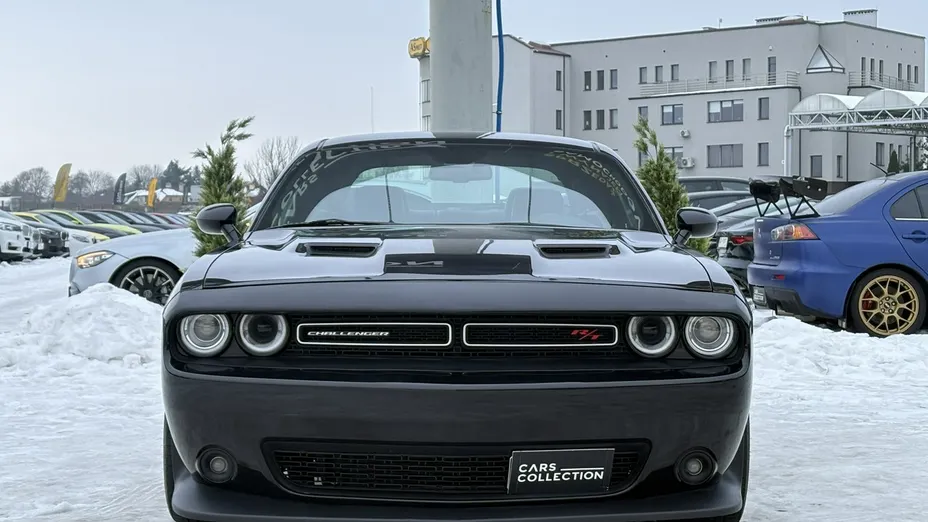 DODGE Challenger -