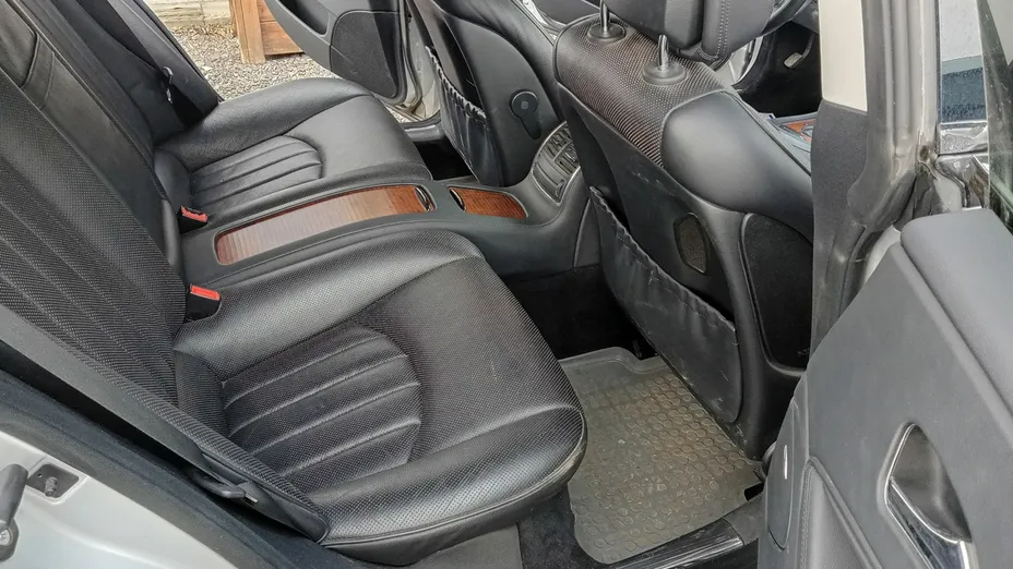 MERCEDES-BENZ CLS -