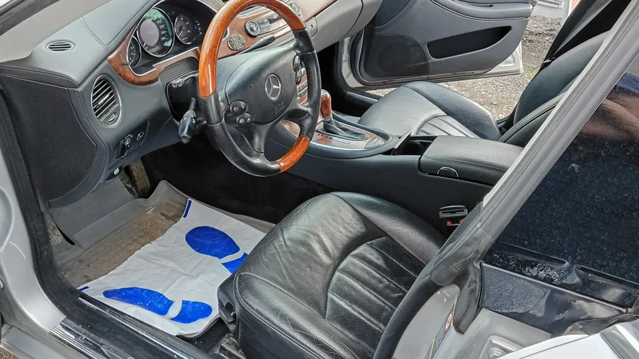 MERCEDES-BENZ CLS -
