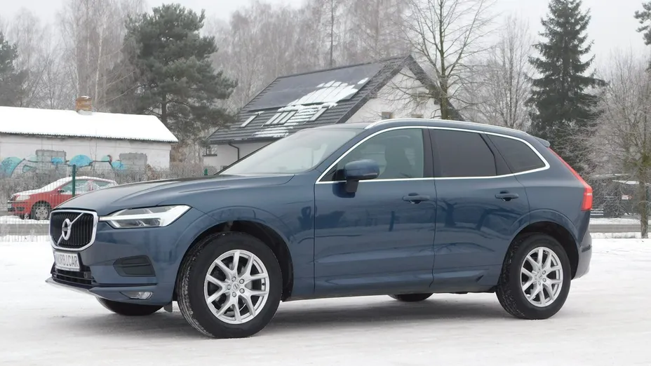 VOLVO XC60 -