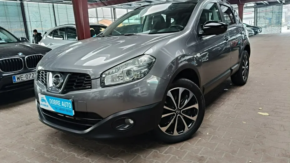 NISSAN Qashqai -