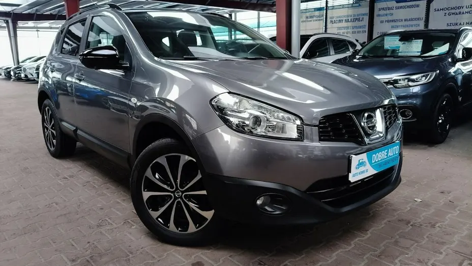 NISSAN Qashqai -