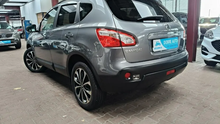 NISSAN Qashqai -