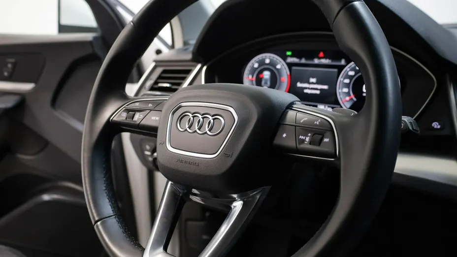 AUDI Q5 -