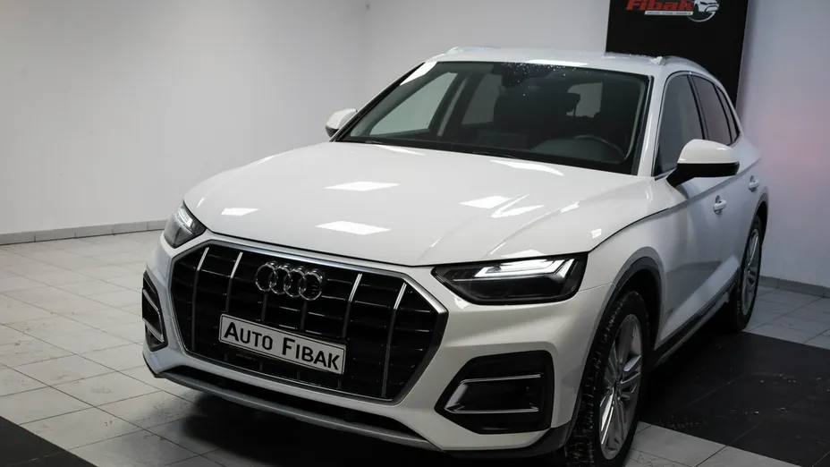 AUDI Q5 -
