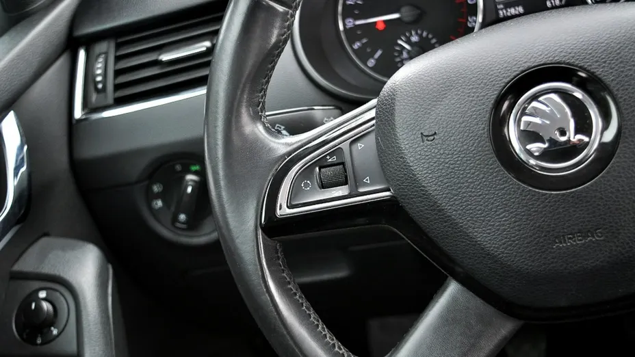 SKODA Octavia -