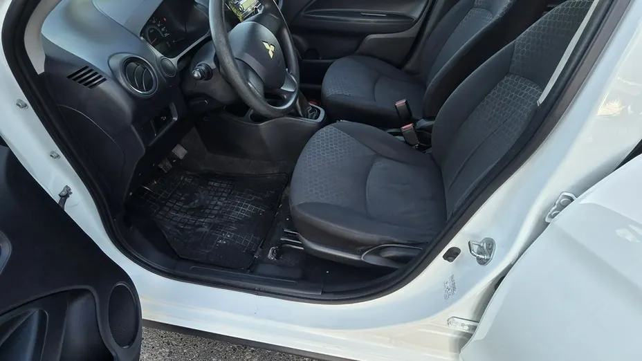 MITSUBISHI Space Star -