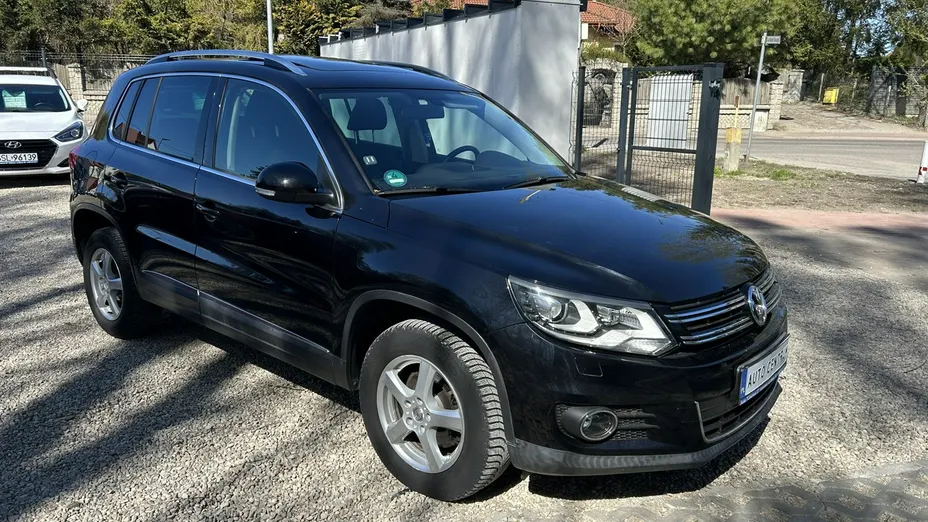 VOLKSWAGEN Tiguan -