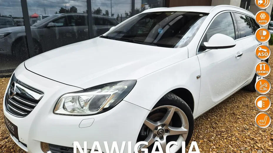 OPEL Insignia -