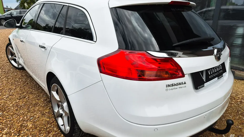 OPEL Insignia -
