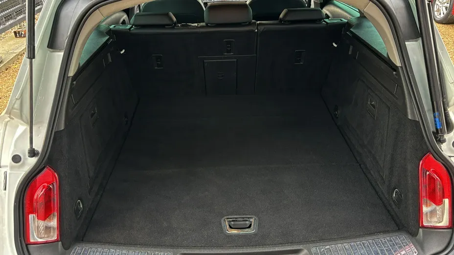 OPEL Insignia -