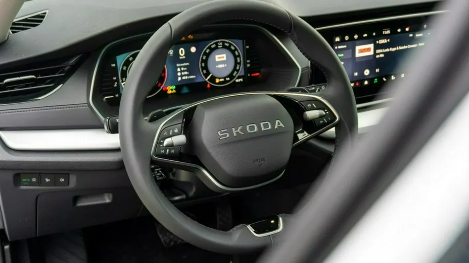 SKODA Octavia -