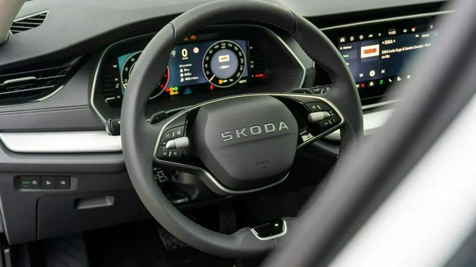 SKODA Octavia -