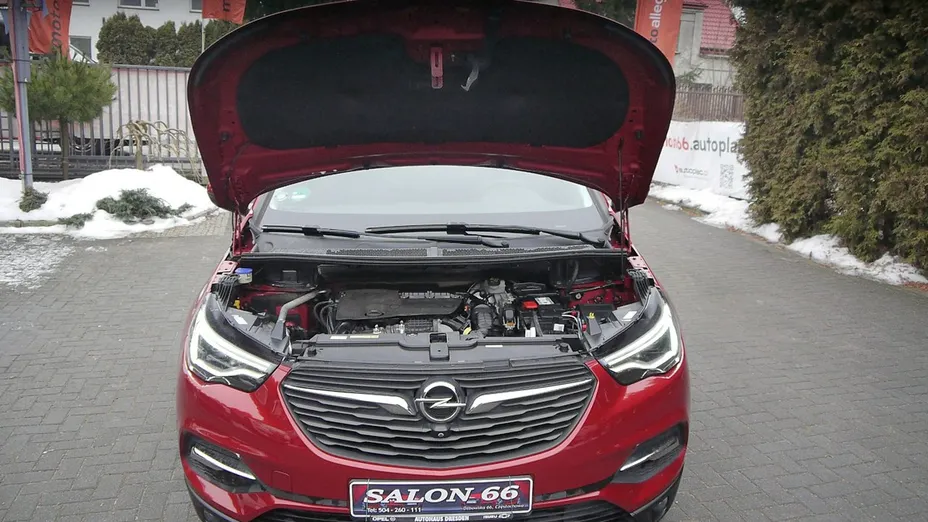 OPEL Grandland X -