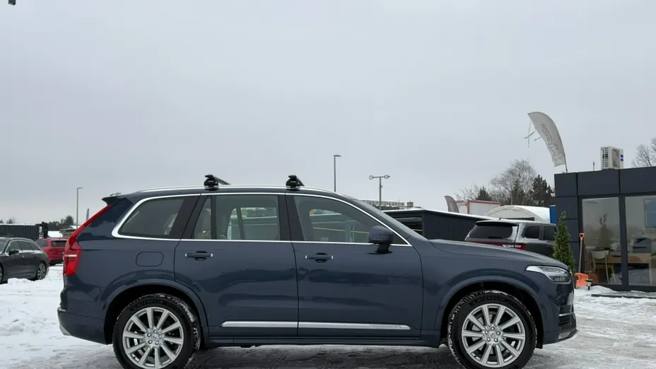 VOLVO XC90 -