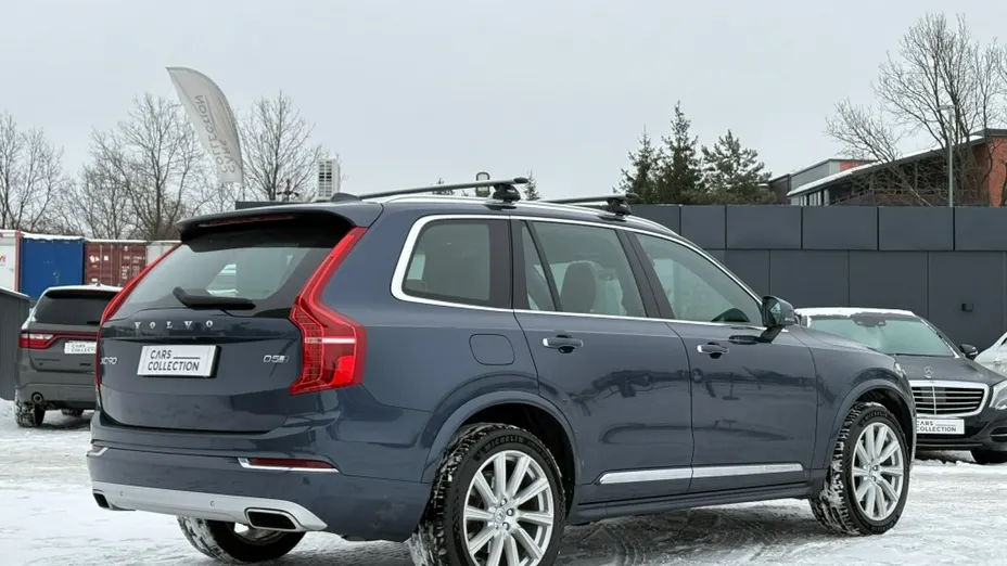 VOLVO XC90 -